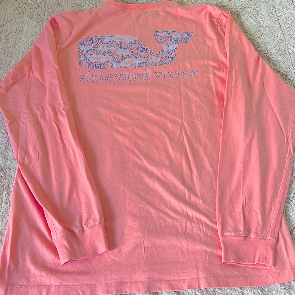 Men’s Vineyard Vines Size M Long Sleeve T-Shirt Tee Coral Shells Tropical Fish